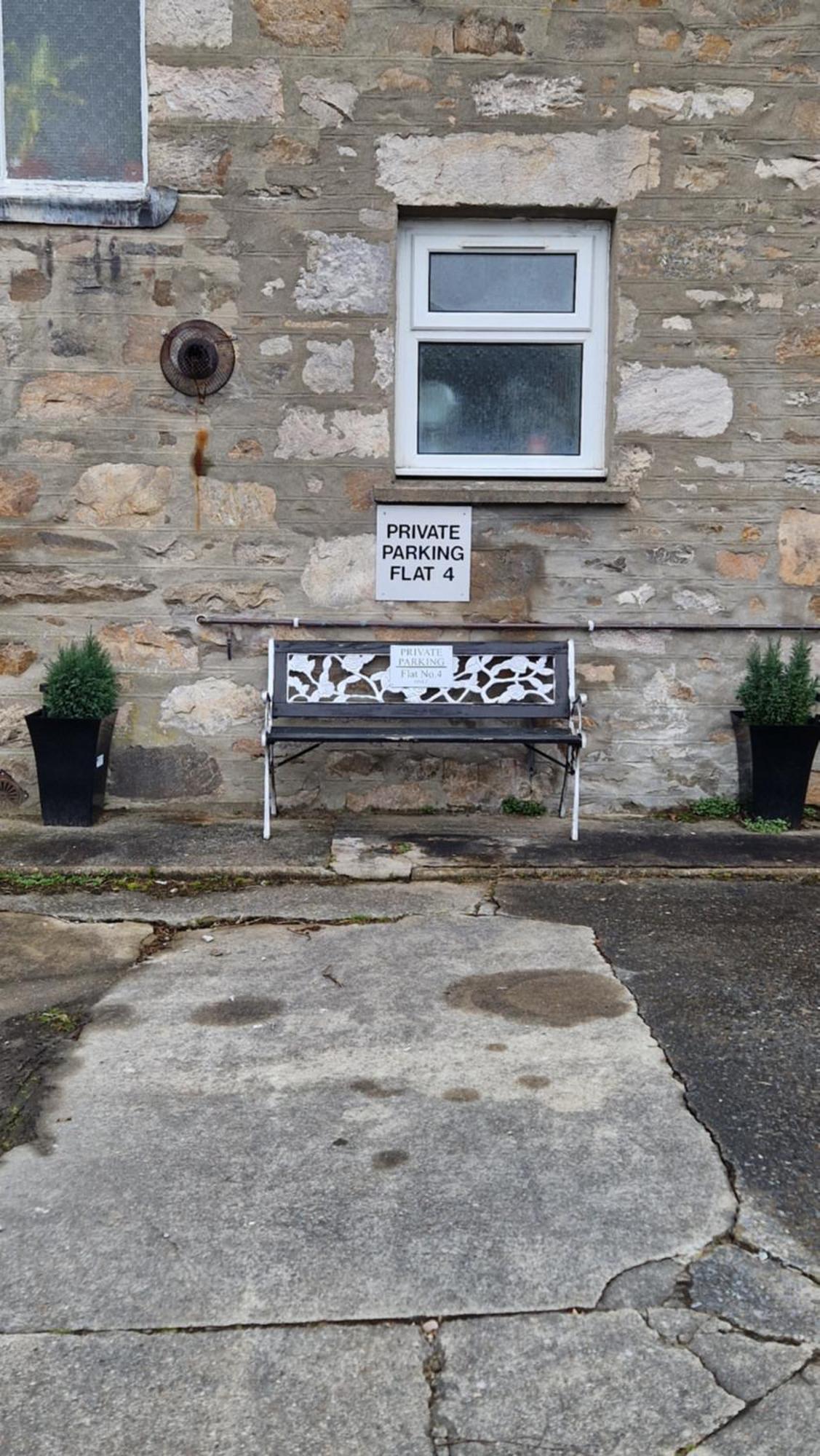 Bonnie Taigh With Free Parking 24 Hours Pitlochry Luaran gambar